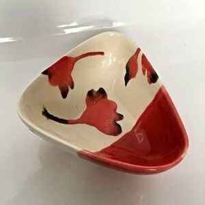 Loucarte Portugal Pottery Candy Nut Dish Bowl Red Cream Floral 6 1/2" Wide